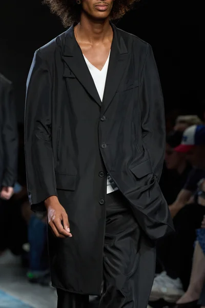 Look 136